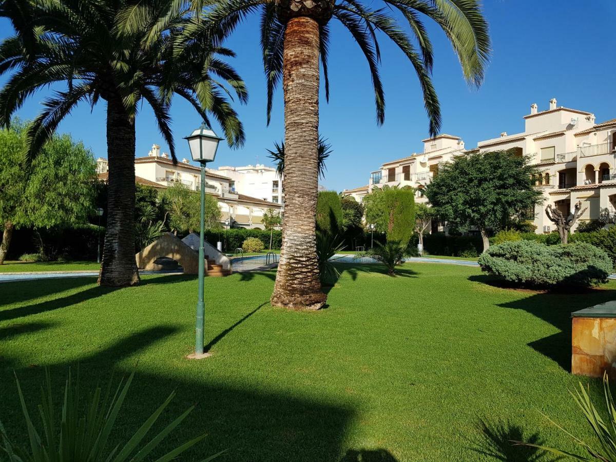 JAVEA - La Isla Bagian luar foto