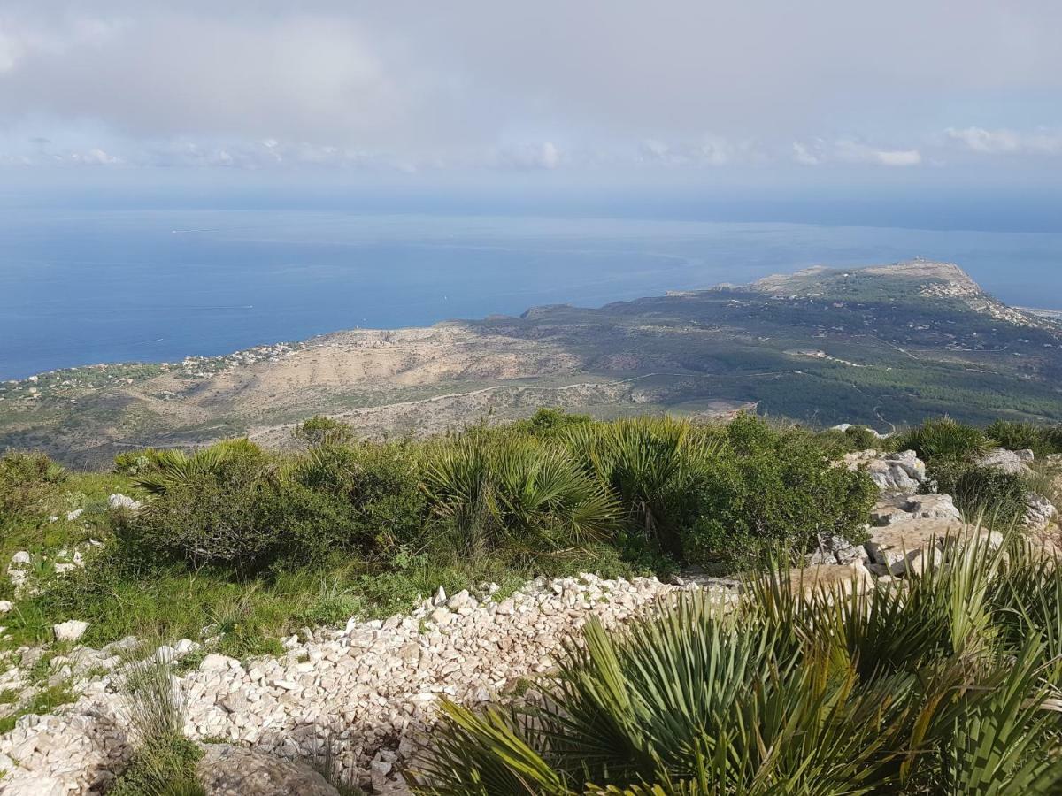 JAVEA - La Isla Bagian luar foto