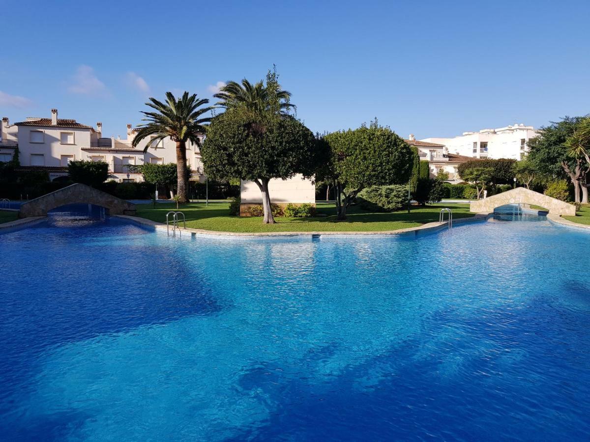 JAVEA - La Isla Bagian luar foto