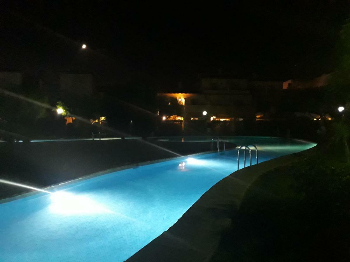 JAVEA - La Isla Bagian luar foto